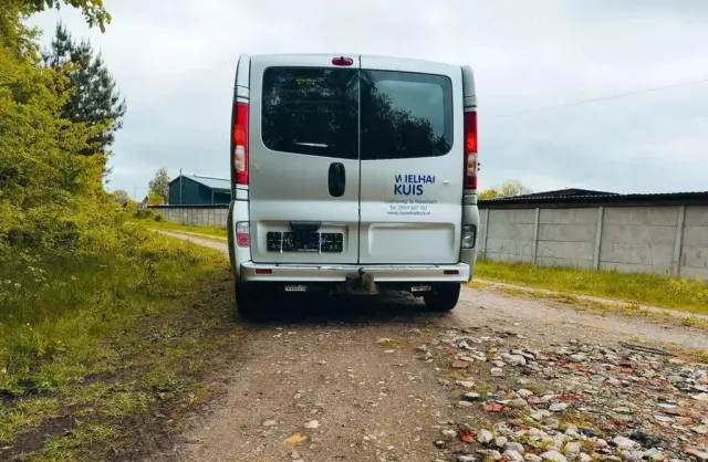 OPEL Vivaro 