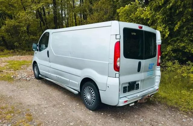 OPEL Vivaro 