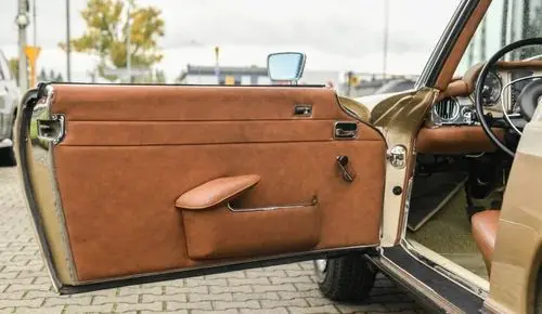 MERCEDES-BENZ SL 