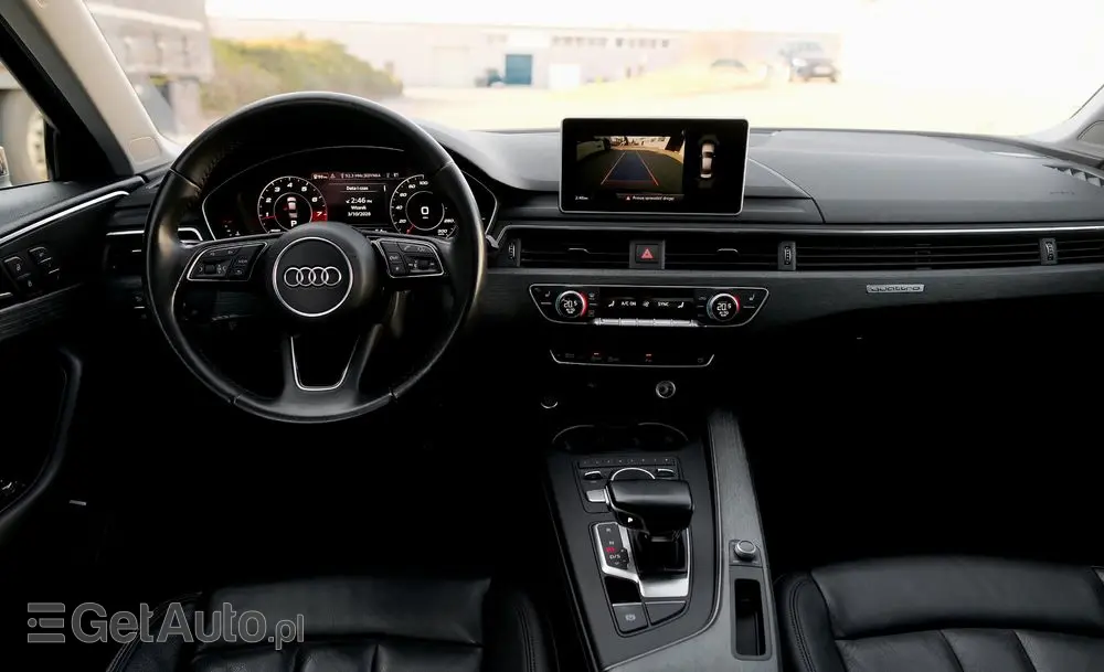 AUDI A4 Limousine 2.0 TFSI quattro S tronic design