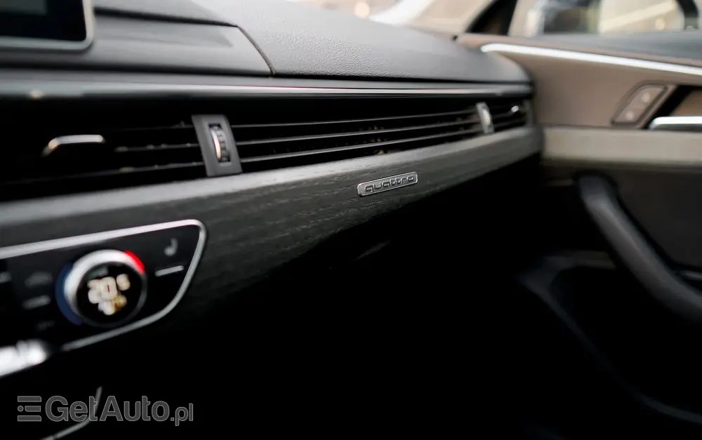 AUDI A4 Limousine 2.0 TFSI quattro S tronic design