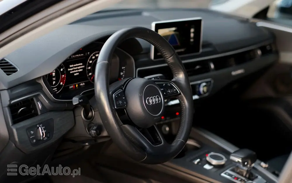 AUDI A4 Limousine 2.0 TFSI quattro S tronic design