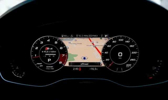 AUDI A4 Limousine 2.0 TFSI quattro S tronic design