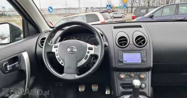 NISSAN Qashqai Visia