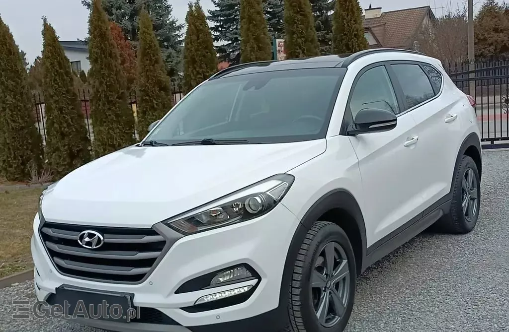 HYUNDAI Tucson 