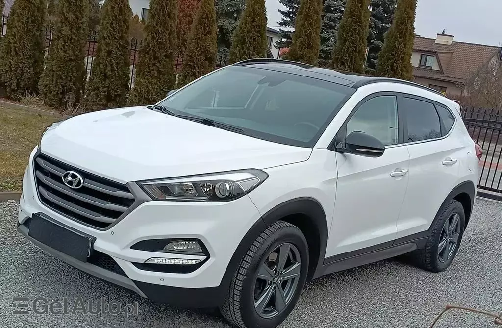 HYUNDAI Tucson 