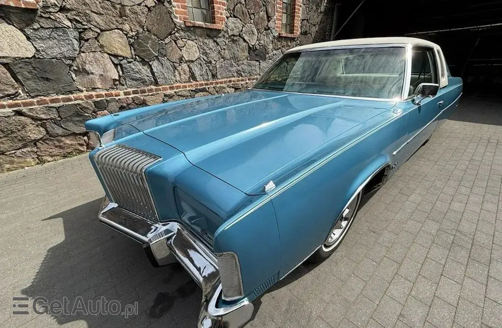 CHRYSLER New Yorker 