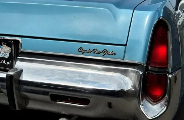 CHRYSLER New Yorker 