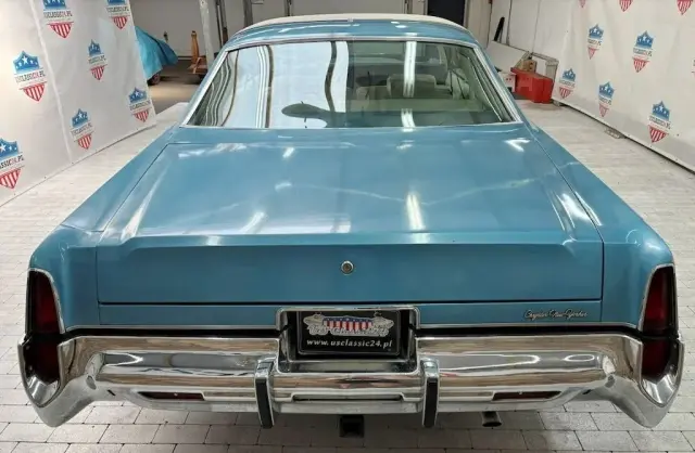 CHRYSLER New Yorker 