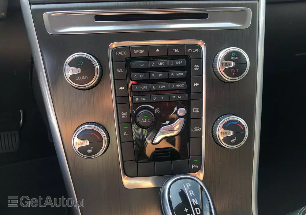 VOLVO XC 60 D3 Momentum