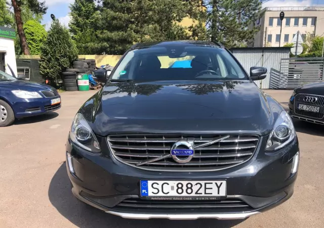 VOLVO XC 60 D3 Momentum