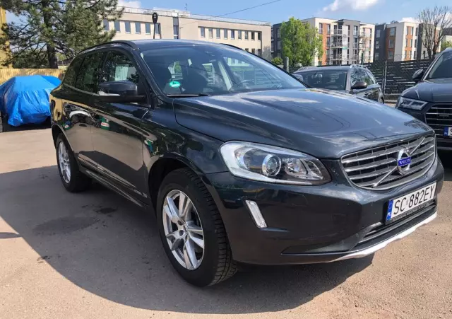 VOLVO XC 60 D3 Momentum