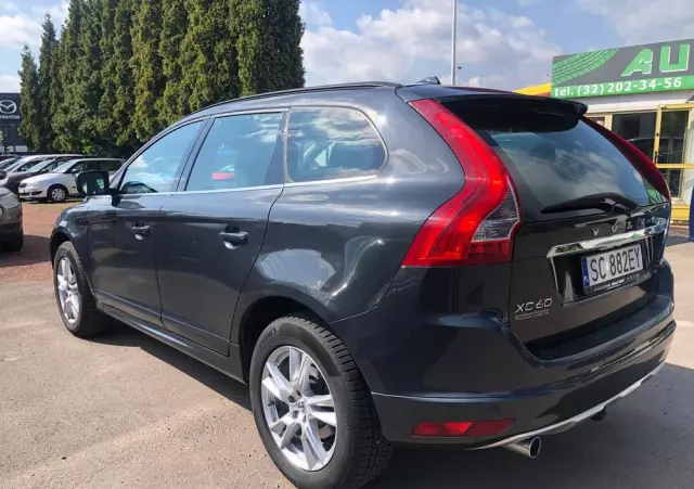 VOLVO XC 60 D3 Momentum