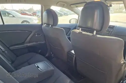 TOYOTA Avensis 