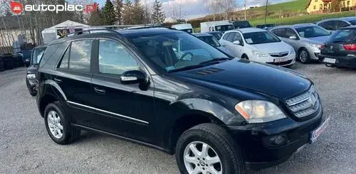 MERCEDES-BENZ ML 