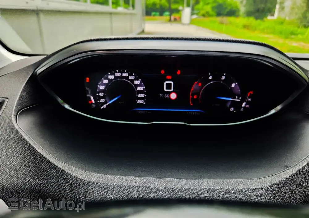 PEUGEOT 3008 1.5 BlueHDi Allure S&S