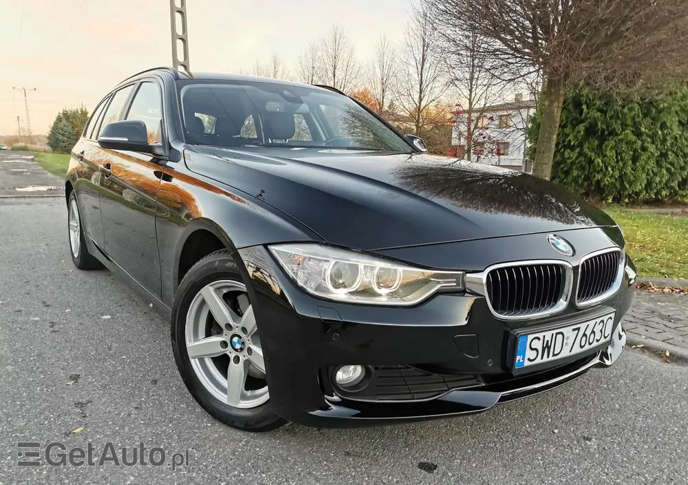 BMW Seria 3 320d Touring xDrive