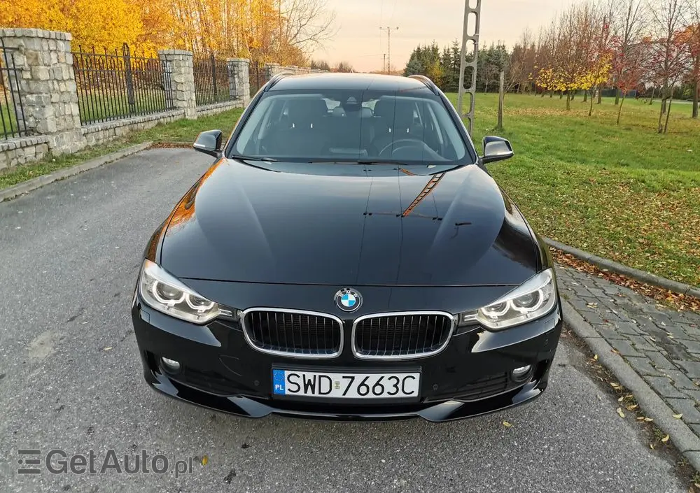 BMW Seria 3 320d Touring xDrive