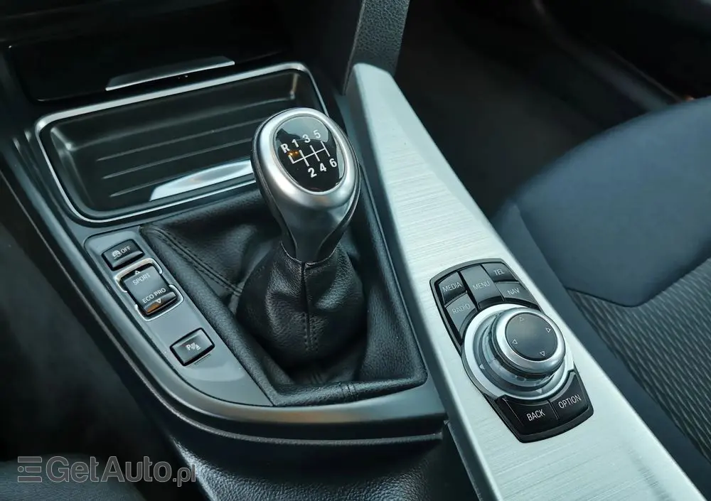 BMW Seria 3 320d Touring xDrive