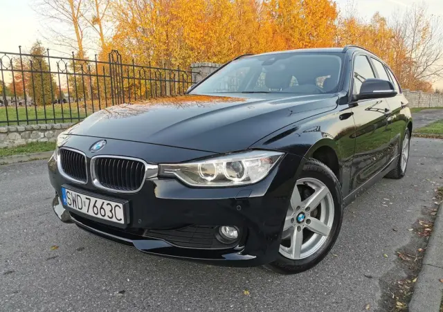 BMW Seria 3 320d Touring xDrive