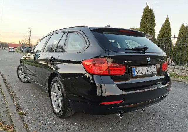 BMW Seria 3 320d Touring xDrive