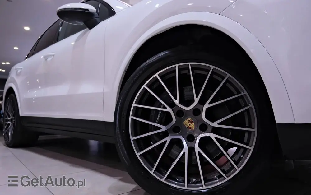 PORSCHE Cayenne Platinum Edition
