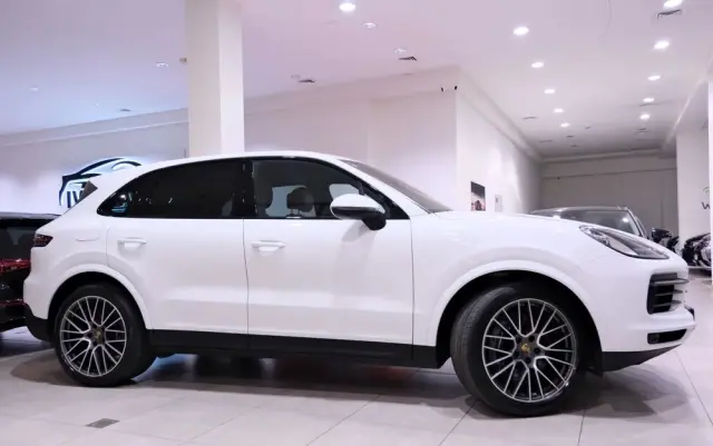 PORSCHE Cayenne Platinum Edition