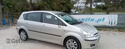 TOYOTA Verso 