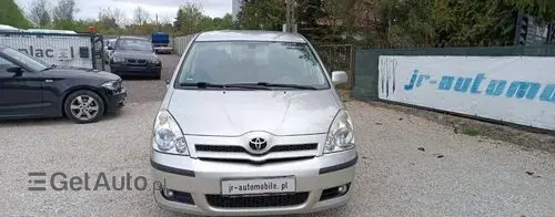 TOYOTA Verso 