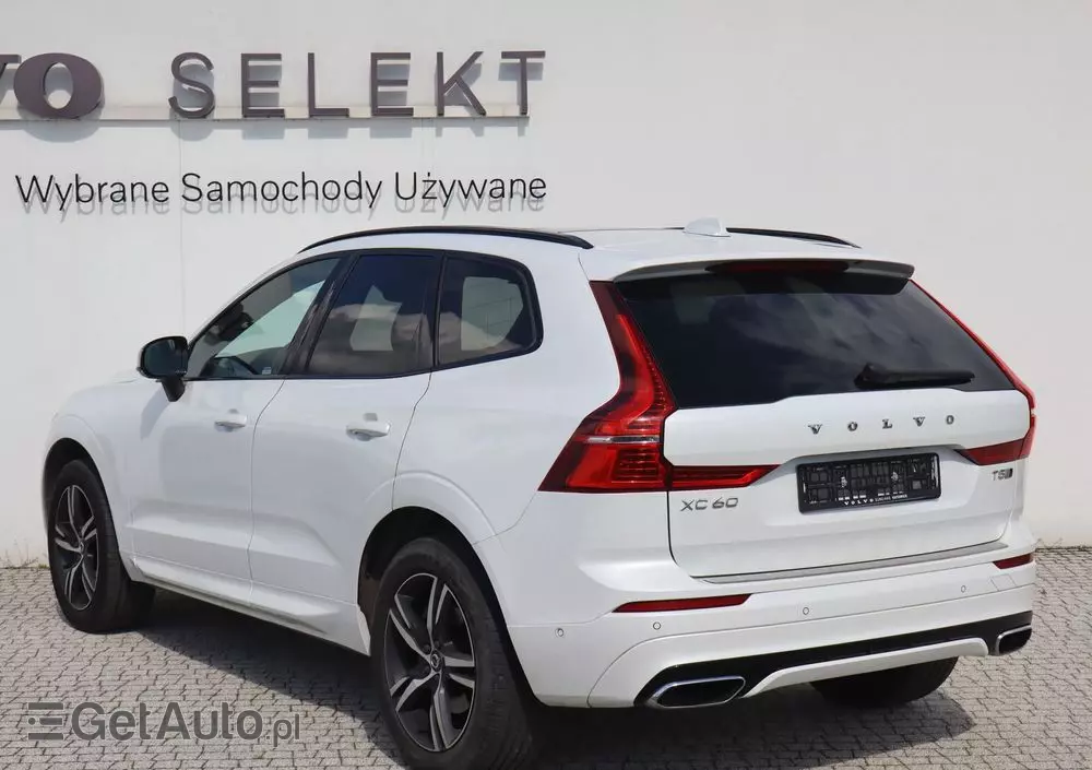 VOLVO XC 60 T5 AWD R-Design