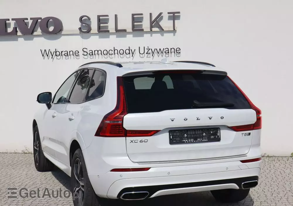 VOLVO XC 60 T5 AWD R-Design