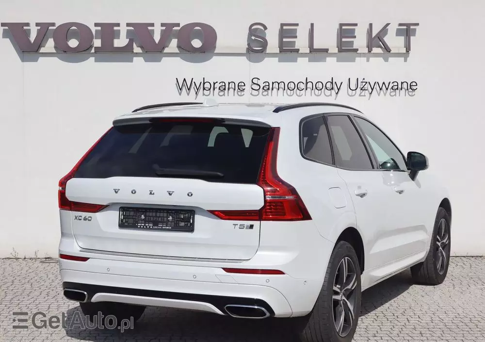 VOLVO XC 60 T5 AWD R-Design