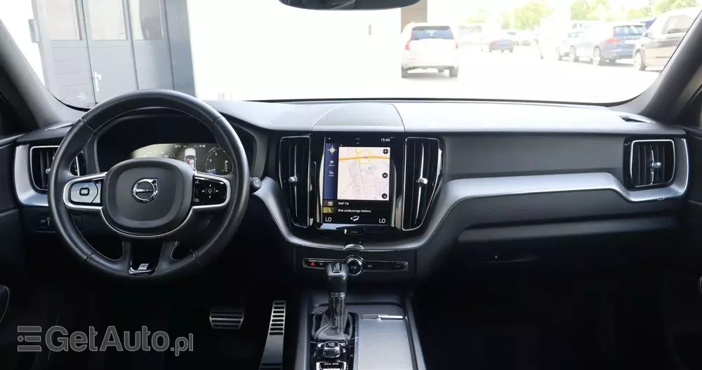 VOLVO XC 60 T5 AWD R-Design