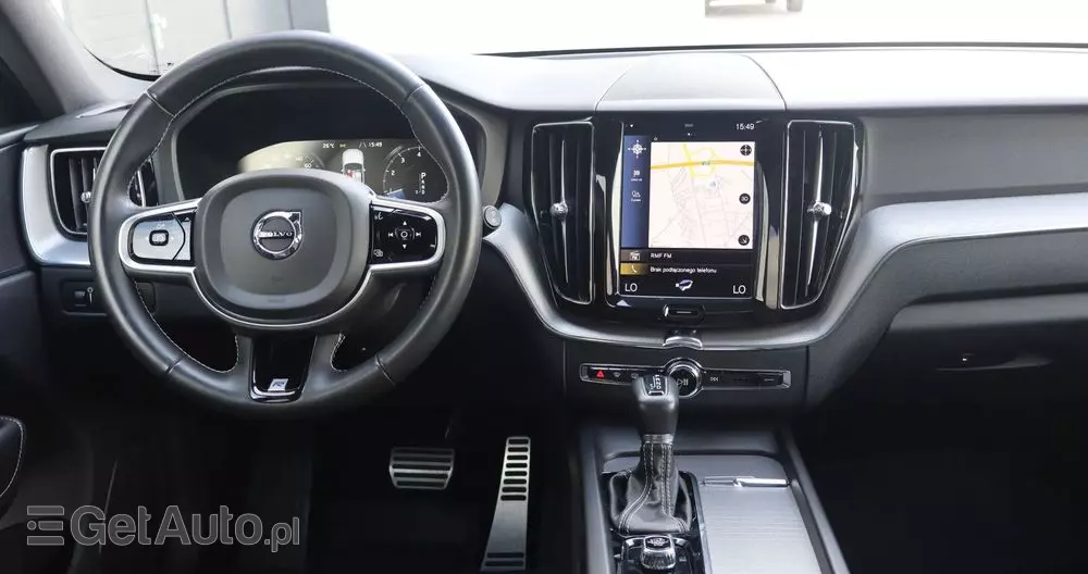 VOLVO XC 60 T5 AWD R-Design