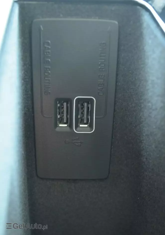 VOLVO XC 60 T5 AWD R-Design