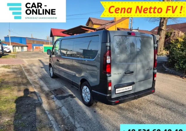 RENAULT Trafic 