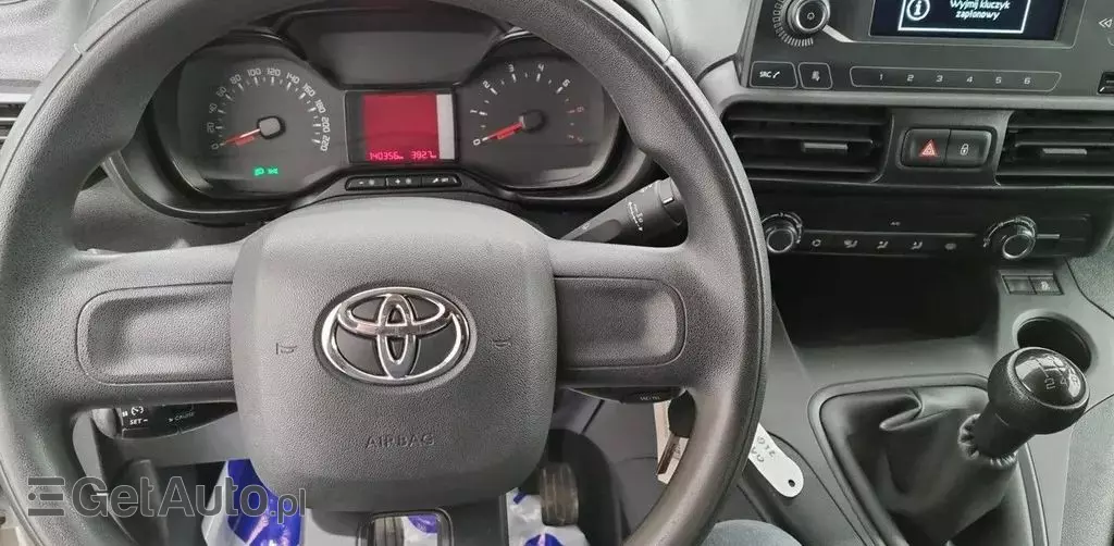 TOYOTA Proace 