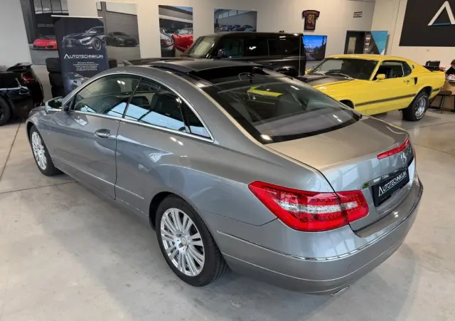 MERCEDES-BENZ Klasa E 350 BlueEFFICIENCY 7G-TRONIC Avantgarde
