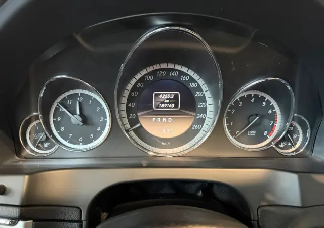 MERCEDES-BENZ Klasa E 350 BlueEFFICIENCY 7G-TRONIC Avantgarde