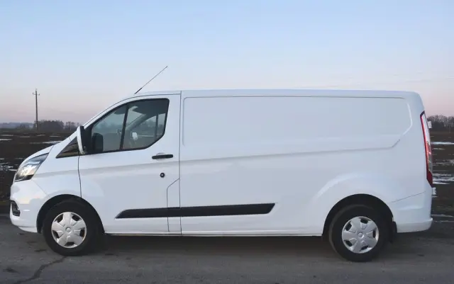 FORD TRANSIT CUSTOM 300 L2H1 