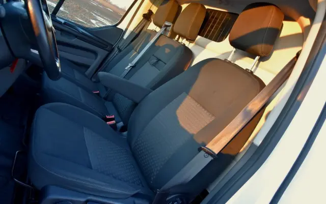 FORD TRANSIT CUSTOM 300 L2H1 