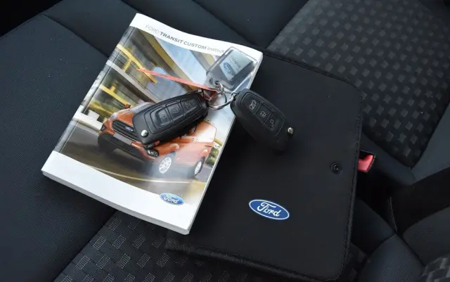 FORD TRANSIT CUSTOM 300 L2H1 