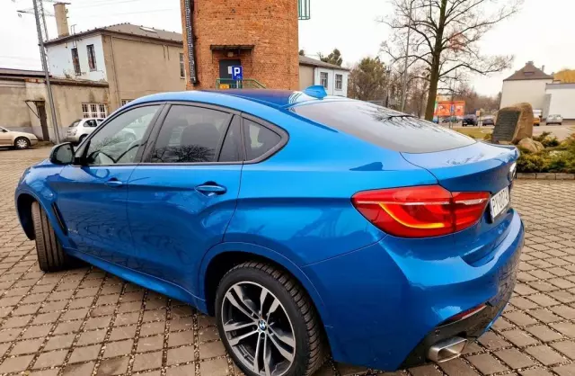 BMW X6 