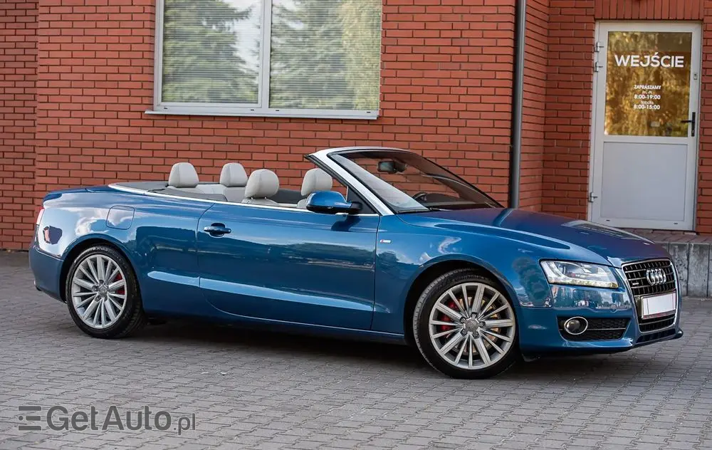 AUDI A5 Cabrio 3.2 FSI quattro S tronic