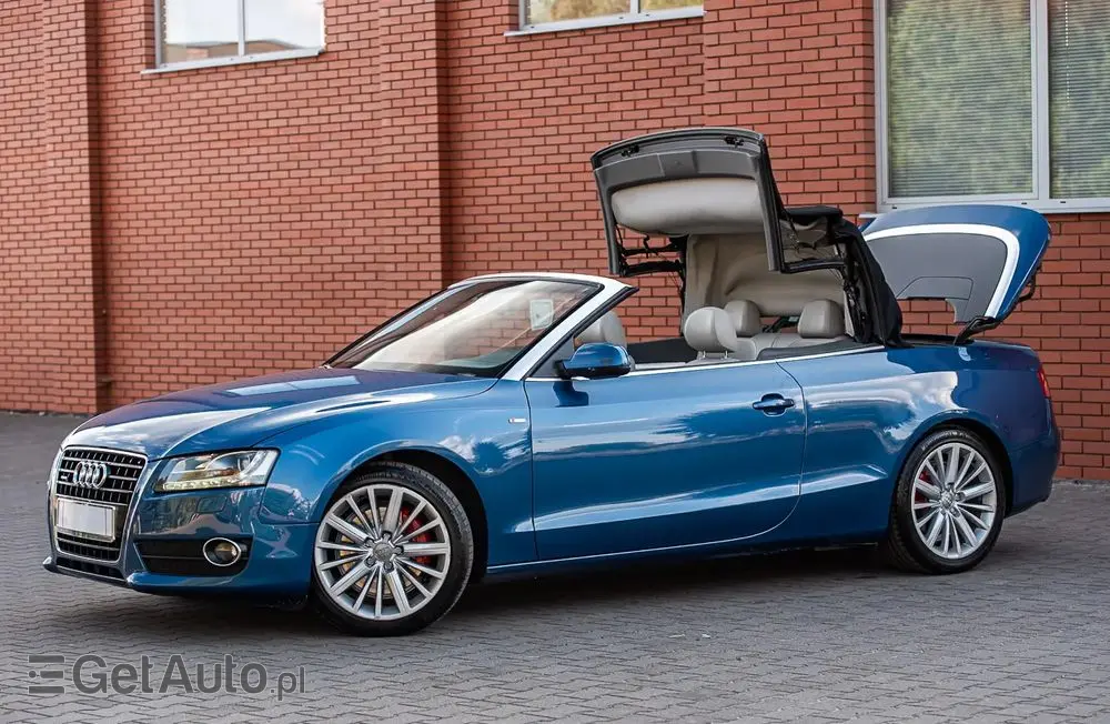 AUDI A5 Cabrio 3.2 FSI quattro S tronic