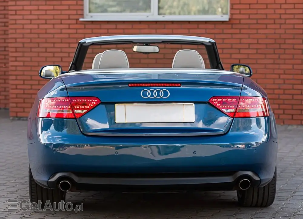 AUDI A5 Cabrio 3.2 FSI quattro S tronic