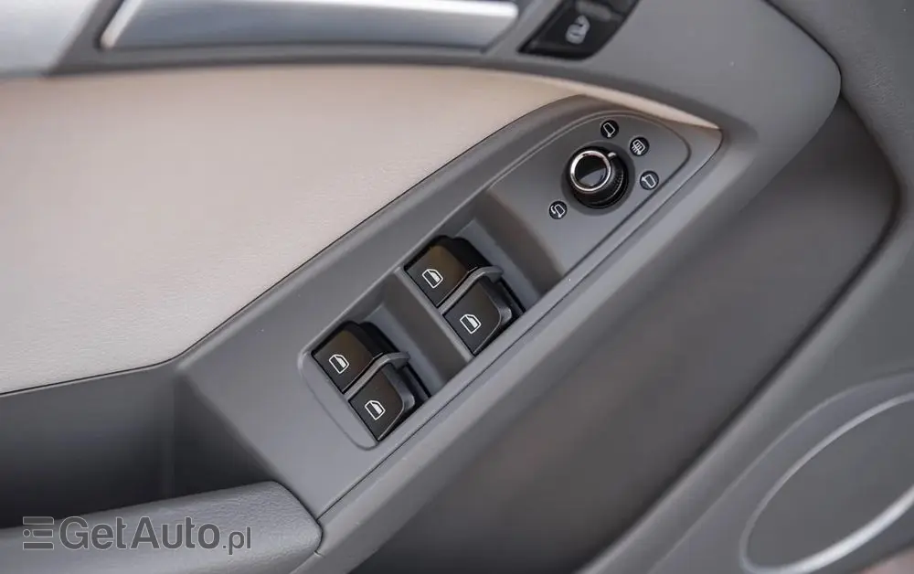 AUDI A5 Cabrio 3.2 FSI quattro S tronic