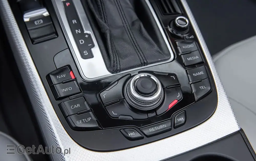 AUDI A5 Cabrio 3.2 FSI quattro S tronic