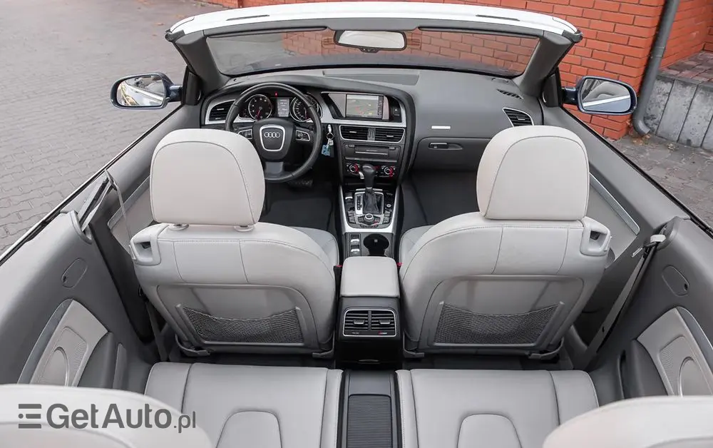 AUDI A5 Cabrio 3.2 FSI quattro S tronic