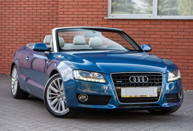 AUDI A5 Cabrio 3.2 FSI quattro S tronic